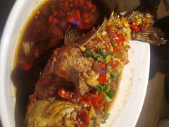 香煎鲫鱼-费大厨辣椒炒肉(吉联MALL店)