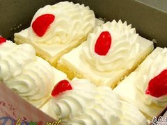 -红宝石·鲜奶小方·海派西点房(南丹店)