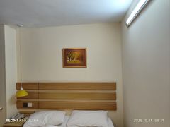 -如家酒店(青岛哈尔滨路万科城双山地铁站店)