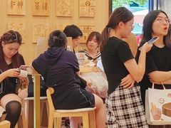 -霸王茶姬(大学城熙街店)