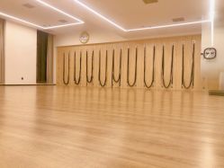 -恩舍瑜伽普拉提