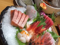 -花和海鲜自助(梅江店)