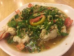 -J Daeng Seafood