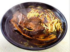-小龙大肉面馆