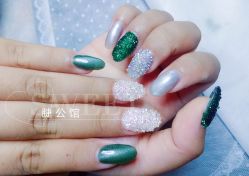 -睫乐园•睫公馆•美睫美甲沙龙