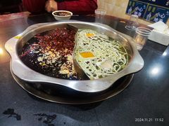 -储奇门鳝鱼火锅(总店)