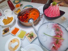 叻沙海鲜锅拼川式麻辣-川越泰火锅(吉利大厦店)