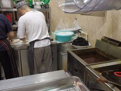 大堂-认准地传统烫面炸糕