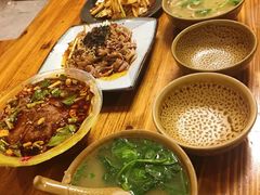 -朱大嘴肥肠血旺(福字街店)