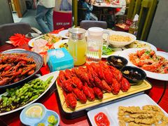 -肥肥虾庄·金牌油焖大虾(汉口城市广场店)