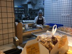 -鲍师傅糕点(江苏路店)