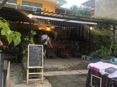 -Tikky Cafe