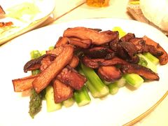 云南菇菌伴芦笋-逸蝶轩(永利皇宫店)