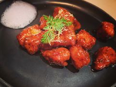 红酒泡沫牛仔粒-荟廷·晶萃(陆家嘴尚悦湾店)