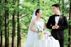 -AOROA·奥洛拉婚纱摄影·旅拍·礼服