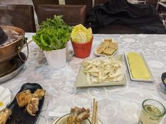 -羊家胡同·龙虾烧烤火锅(龙汇路店)