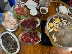 -牛一煲美食(江高店)