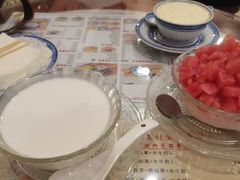 -广信牛奶甜品世家(台东店)