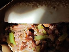 烧饼夹牛肉-老三羊汤【北兴隆街店】