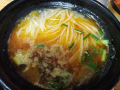 -李记特色罐罐米线(重庆中环大厦店)
