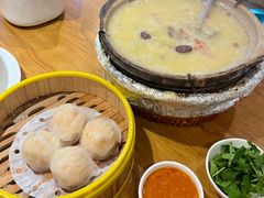 花胶鸡粥-粤仔湾砂锅粥(广益哥伦布店)