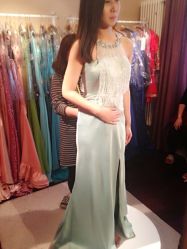 点击看大图 iphone_upload_pic-纯色时光婚纱艺术馆WHITE