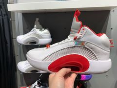 -NIKE品牌体验店(北京蓝色港湾店)