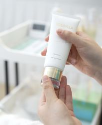 -悦瑢港湾科技美肤芳疗美容