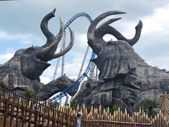 -七彩云南欢乐世界