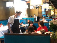 大堂-领鲜活海鲜榴莲自助火锅(东门店)