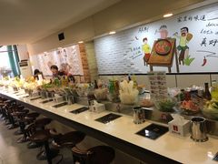 -百品聚旋转火锅(万德庄店)
