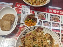-扬二春炒饭(国庆路总店)