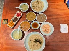 -裕兴记•蟹黄面馆(人民广场店)