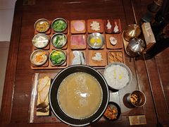 -银米·云南传统过桥米线(双廊黑金冠店)