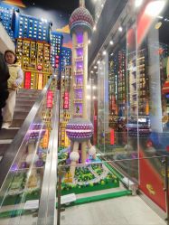 -乐高品牌旗舰店(人民广场店)