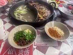 -赵美丽·重庆社区火锅·直营店(火车东站·中豪国际店)