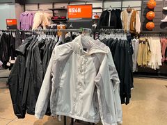 -NIKE上海青浦优选体验店