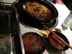 -钢管厂五区小郡肝串串香(奥克斯广场锦城万达店)
