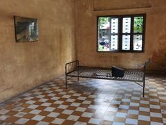 -吐斯廉屠杀博物馆