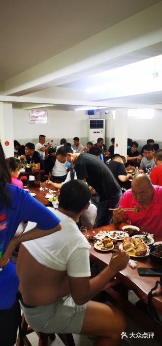 宝瑞门钉肉饼店大堂图片