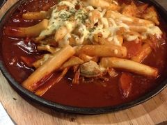 海鲜芝士炒年糕-MI WU FACTORY米屋美食工厂餐厅(绿地店)