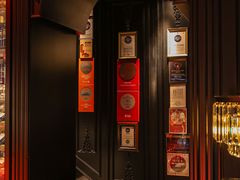 -弦月窗LUNETTE BY AMANDA(复兴路店)