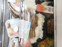 -全家便利店(襄阳南路店)