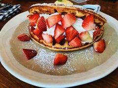 -ROAST coffee & eatery