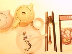 餐具摆设-八月花(旺角朗豪坊店)