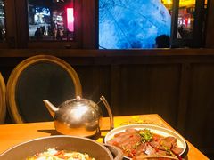 -隔壁老王·家常云南菜(花巷店)