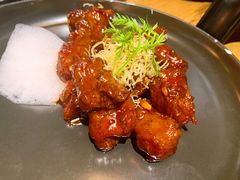 红酒泡沫牛仔粒-荟廷·晶萃(陆家嘴尚悦湾店)