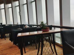 -厚街国际大酒店·360度旋转餐厅