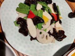 -YAFEE雅菲 川·湘·粤融合菜(魏公村店)