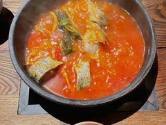 酸汤鱼-毛辣果·酸